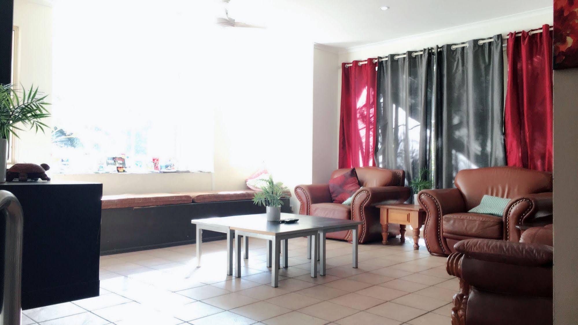 Gold Coast Hostel מראה חיצוני תמונה