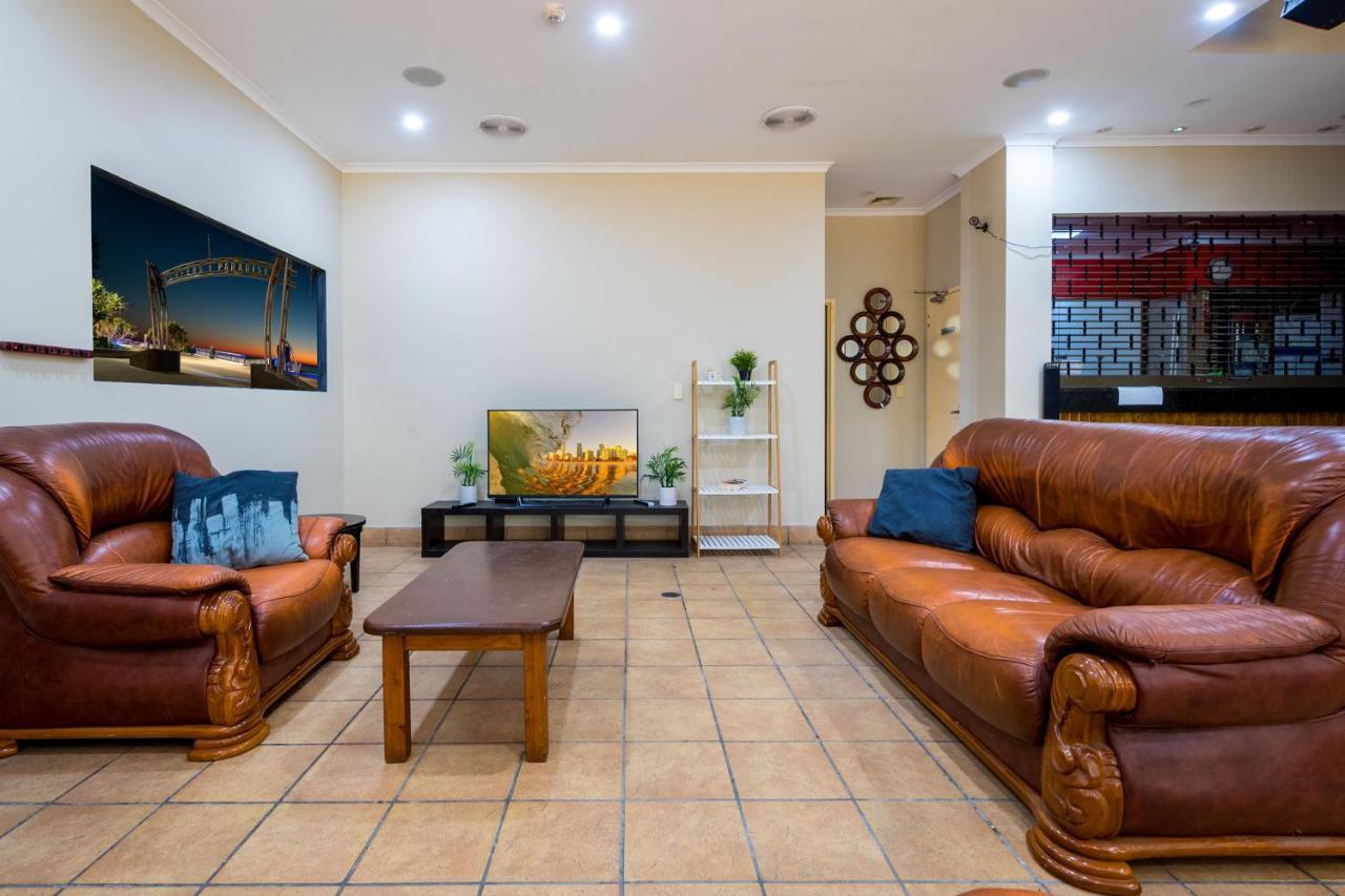 Gold Coast Hostel מראה חיצוני תמונה